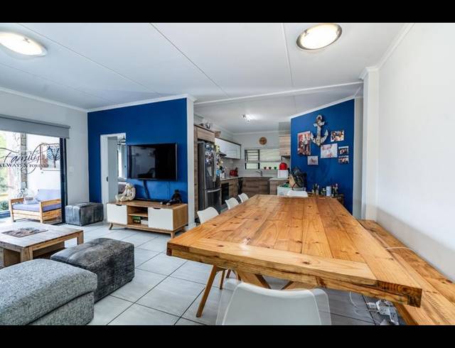 3 BEDROOM APARTMENT FOR SALE IN WATERFALL